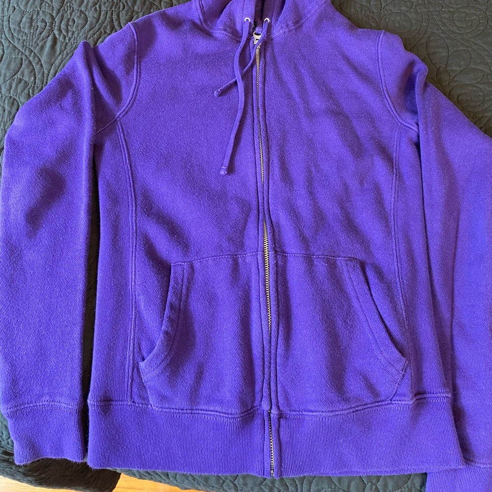 Ralph Lauren hoodie. Size XS. Great condition. Worn a couple of times